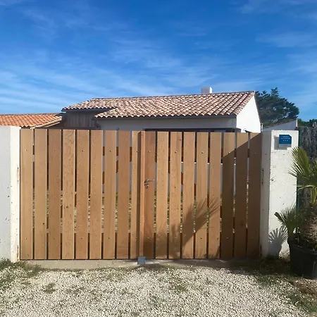 Hoolire17 3etoiles Holiday home *